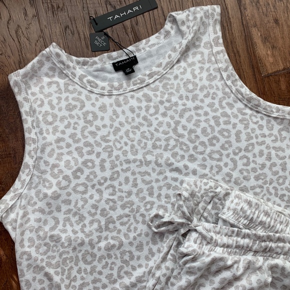 Tahari Other - Tahari Pajama Set Gray White